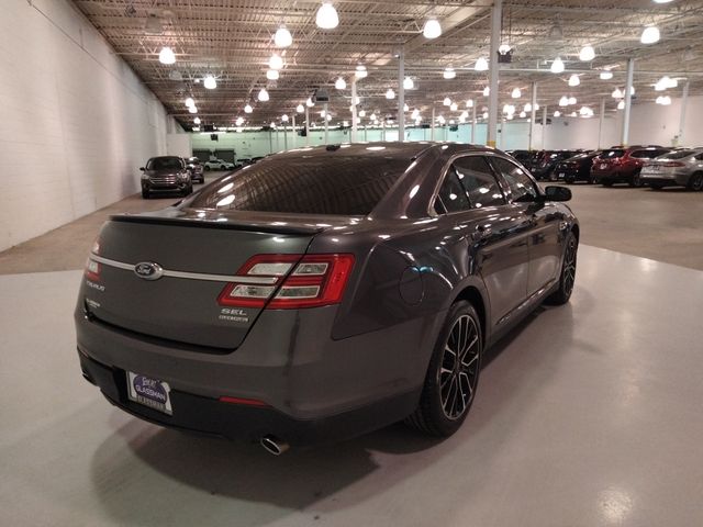 2017 Ford Taurus SEL