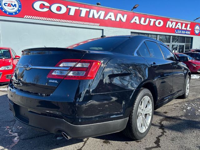 2017 Ford Taurus SEL