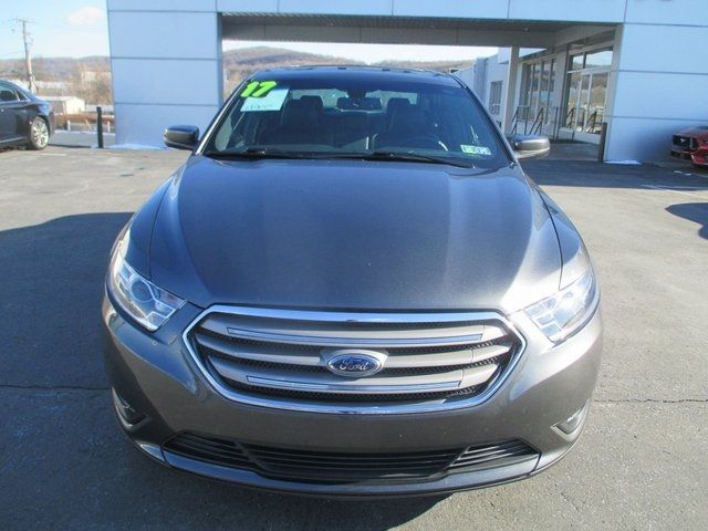 2017 Ford Taurus SEL