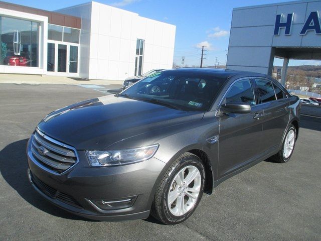 2017 Ford Taurus SEL