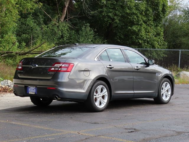 2017 Ford Taurus SEL