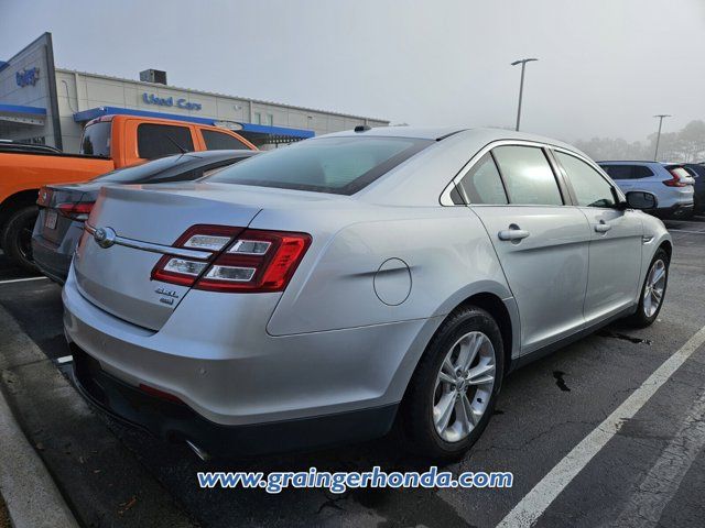 2017 Ford Taurus SEL