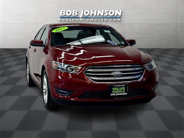 2017 Ford Taurus SEL