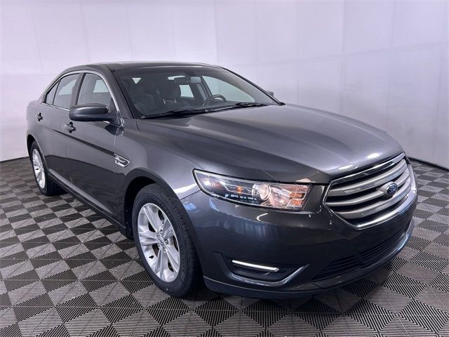 2017 Ford Taurus SEL