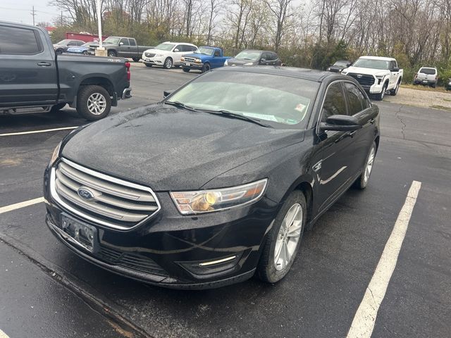 2017 Ford Taurus SEL