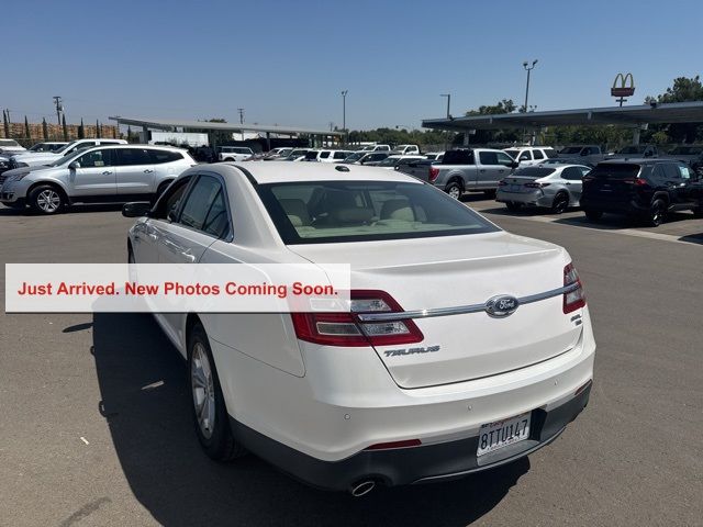 2017 Ford Taurus SEL