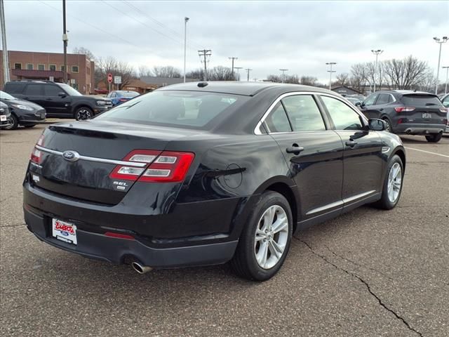 2017 Ford Taurus SEL