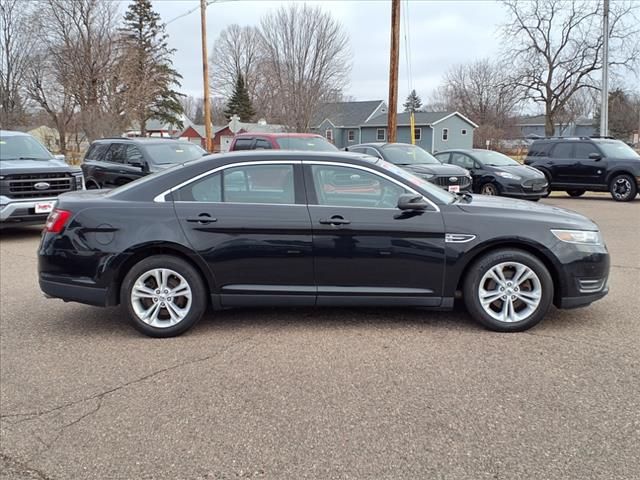 2017 Ford Taurus SEL