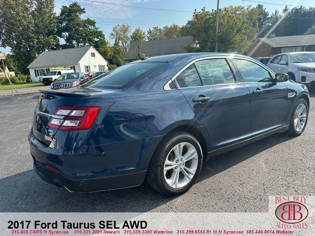 2017 Ford Taurus SEL