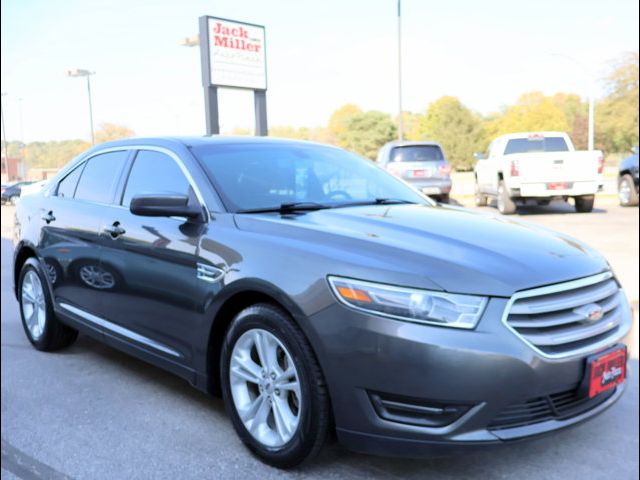 2017 Ford Taurus SEL