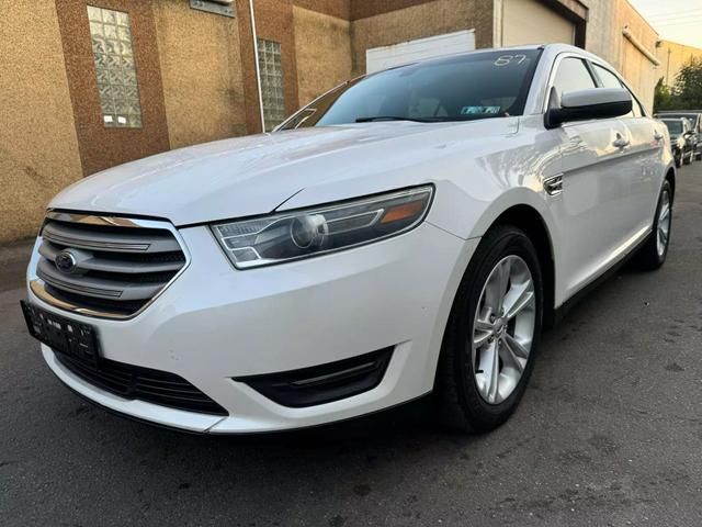 2017 Ford Taurus SEL