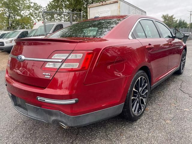 2017 Ford Taurus SEL