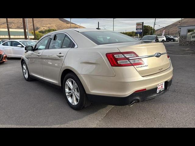 2017 Ford Taurus SEL