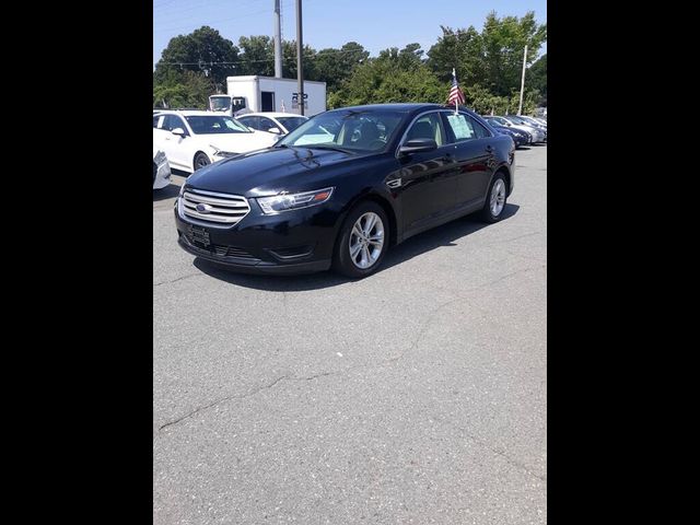 2017 Ford Taurus SE