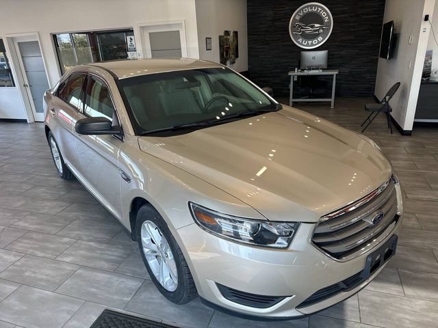 2017 Ford Taurus SE