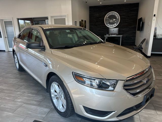 2017 Ford Taurus SE