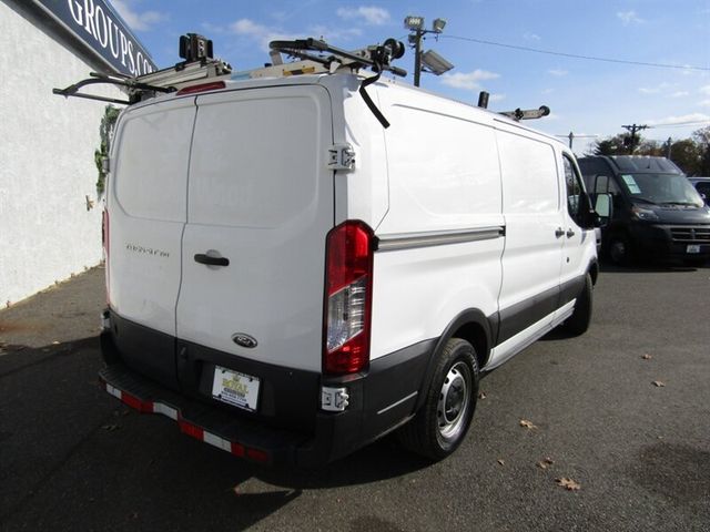 2017 Ford Transit Base