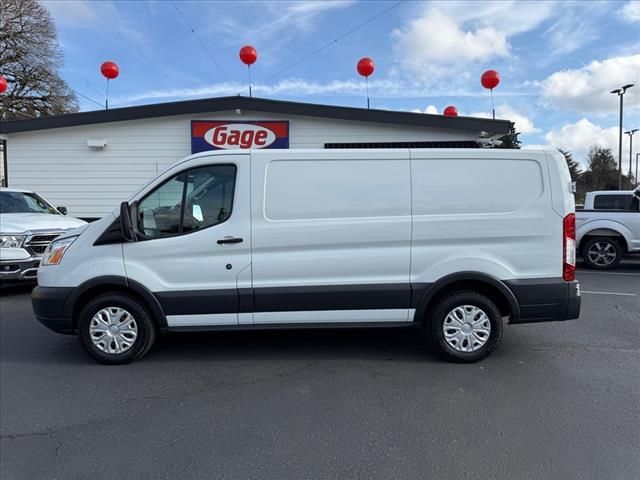 2017 Ford Transit Base