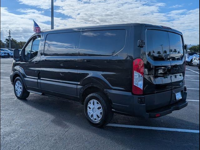 2017 Ford Transit Base