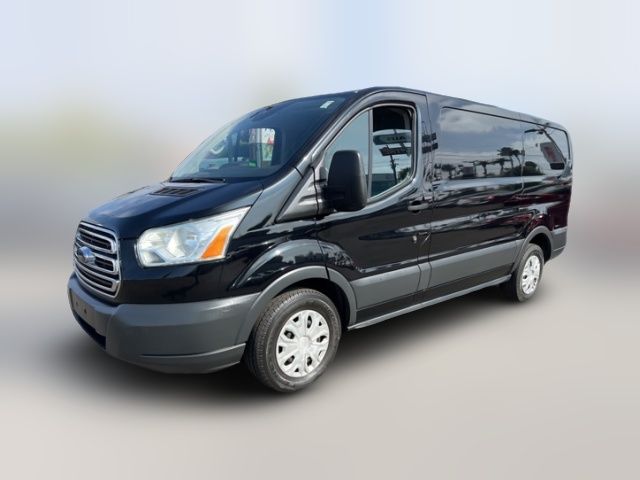 2017 Ford Transit Base