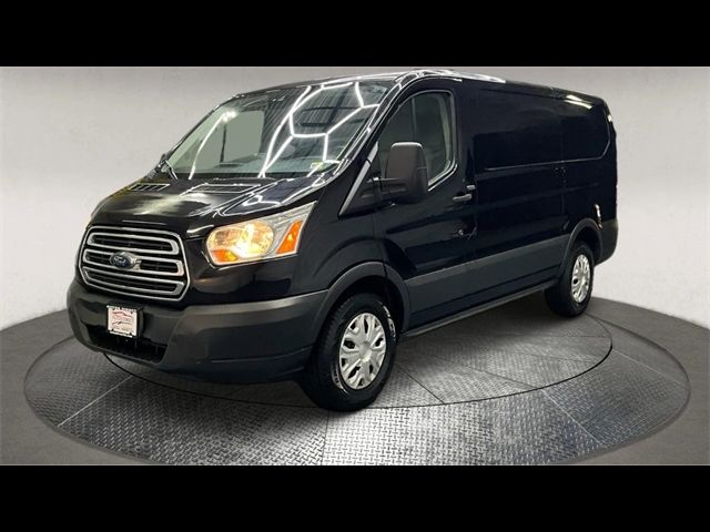 2017 Ford Transit Base