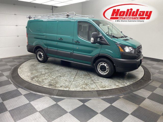 2017 Ford Transit Base