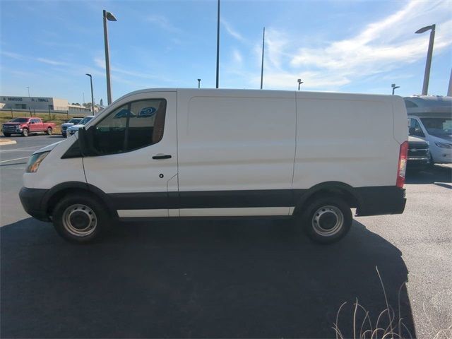 2017 Ford Transit Base