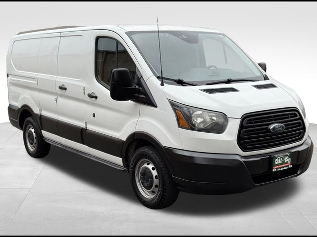 2017 Ford Transit Base