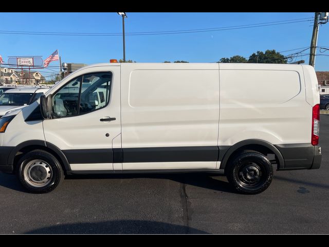 2017 Ford Transit Base