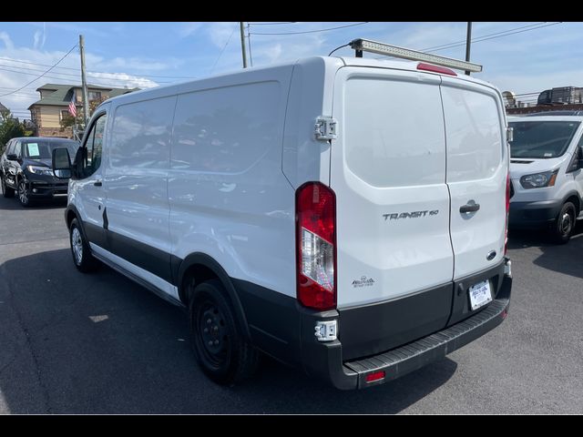 2017 Ford Transit Base