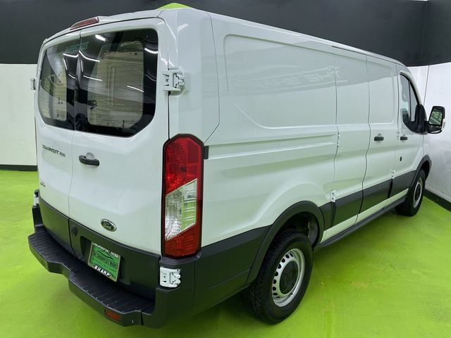 2017 Ford Transit Base