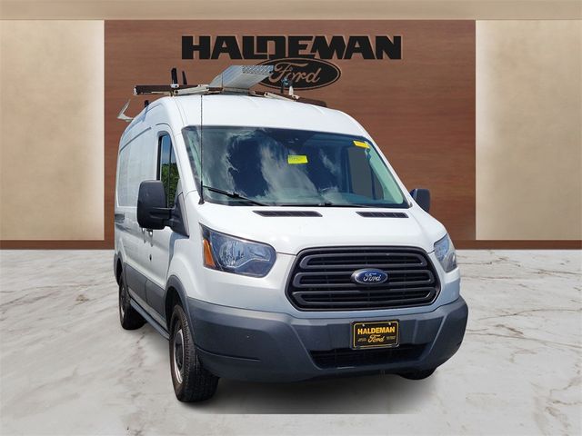 2017 Ford Transit Base