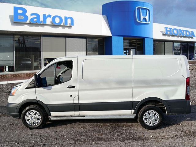 2017 Ford Transit Base