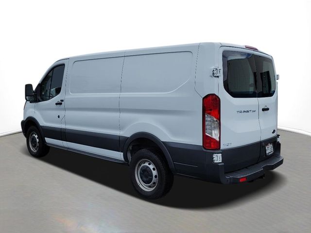 2017 Ford Transit Base