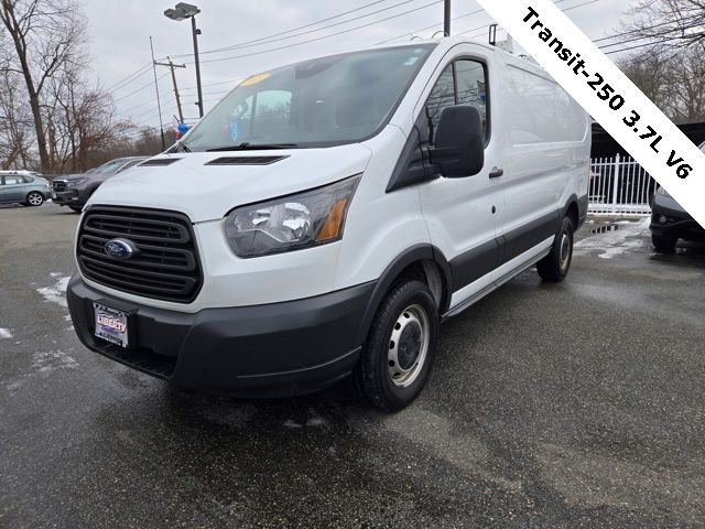 2017 Ford Transit Base