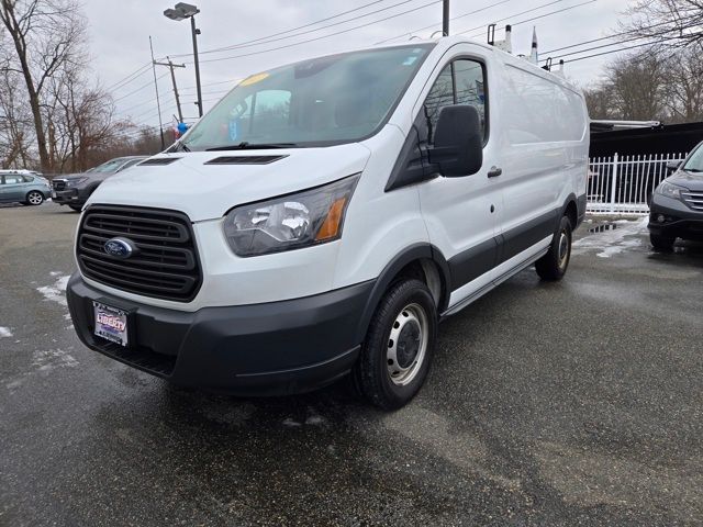 2017 Ford Transit Base