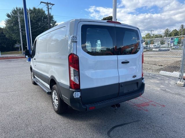 2017 Ford Transit Base