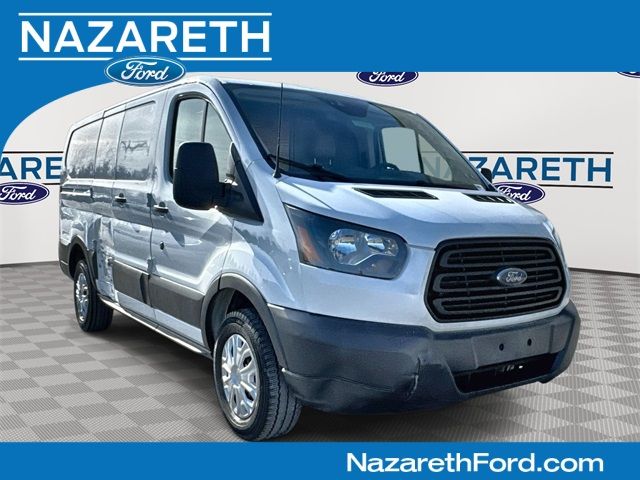 2017 Ford Transit Base