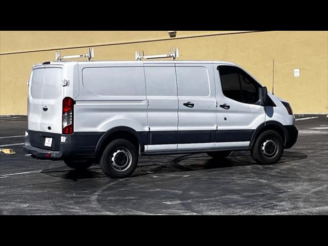 2017 Ford Transit Base