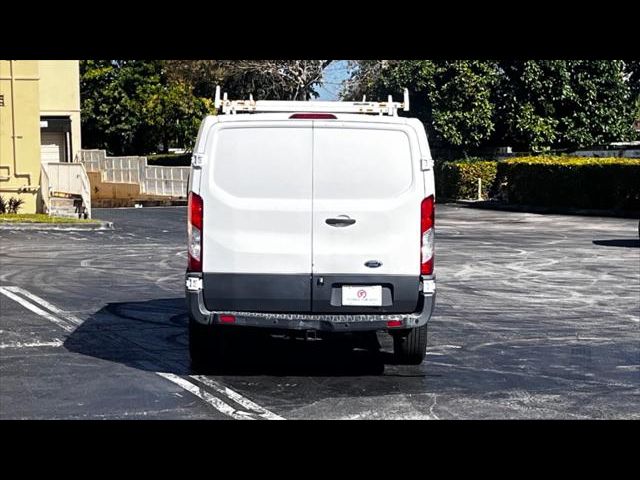 2017 Ford Transit Base