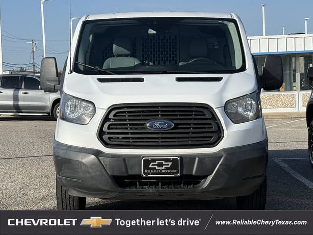 2017 Ford Transit Base