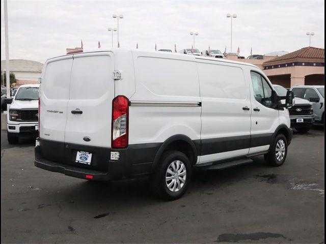 2017 Ford Transit Base