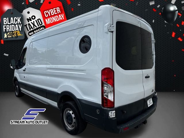 2017 Ford Transit Base