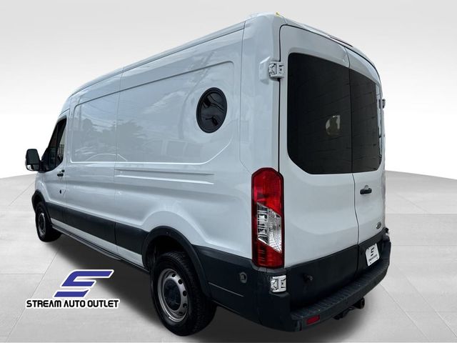 2017 Ford Transit Base