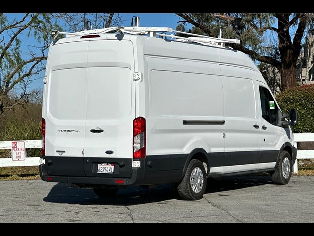 2017 Ford Transit Base