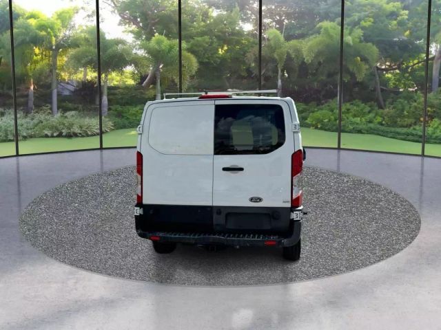 2017 Ford Transit Base