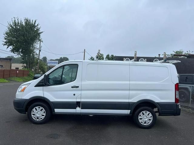 2017 Ford Transit Base