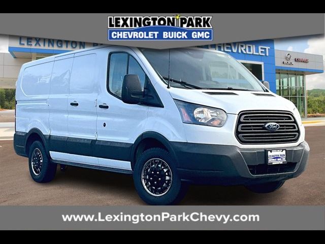 2017 Ford Transit Base