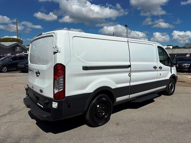 2017 Ford Transit Base