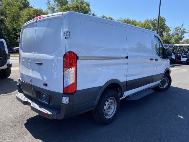 2017 Ford Transit Base